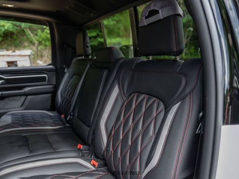 Used 2025 RAM 1500 Big Horn AWD/4WD image 30