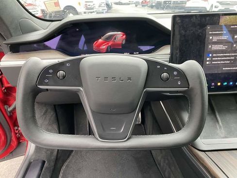 Used 2022 Tesla Model S image 23