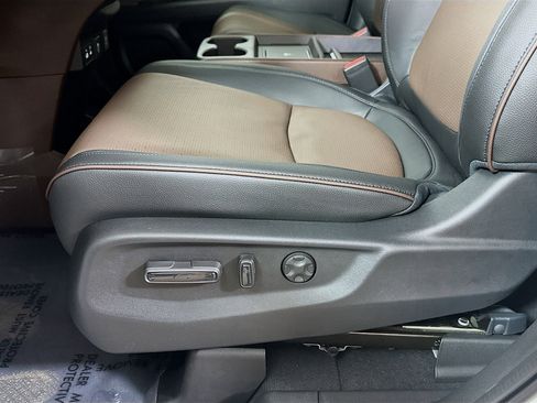 New 2026 Honda Odyssey Elite image 18