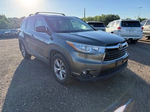 Used 2015 Toyota Highlander XLE AWD/4WD image 8