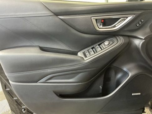 Used 2023 Subaru Forester Touring AWD/4WD image 14