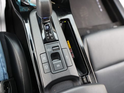 Certified 2024 Toyota Prius Limited image 38