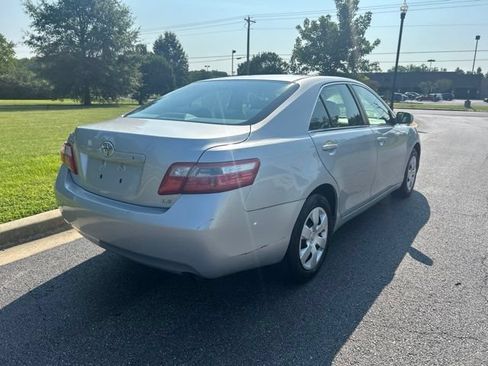 Used 2007 Toyota Camry LE FWD image 18