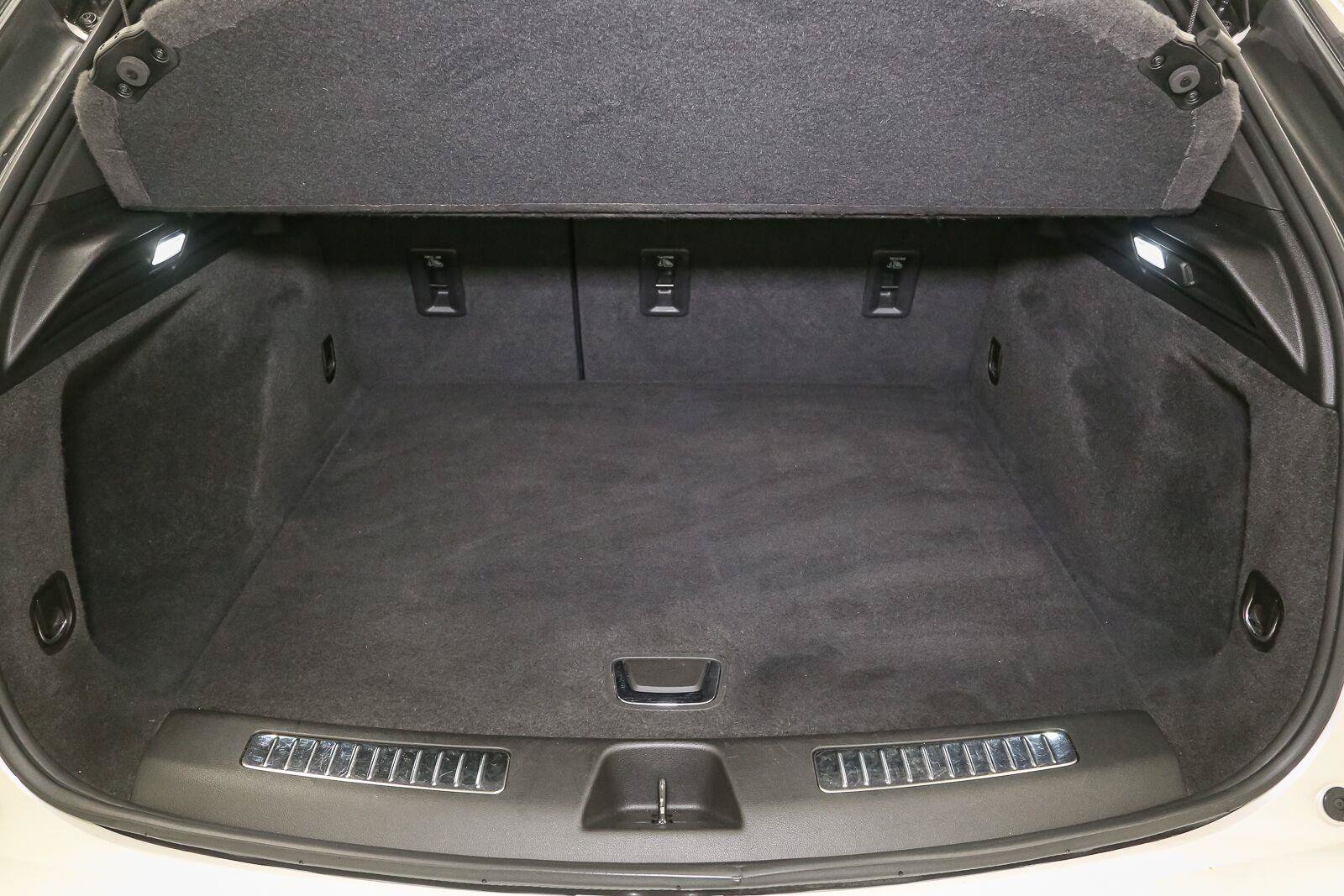 Used 2022 Cadillac XT4 Sport w/ Sun And Sound Package AWD/4WD image 13