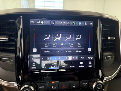 Used 2024 RAM 2500 Laramie w/ Safety Group AWD/4WD image 31