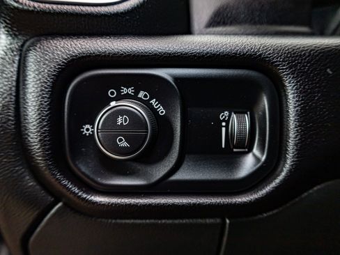 Used 2024 RAM 3500 Big Horn w/ Sport Appearance Package image 22