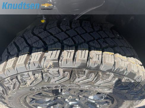 New 2026 Chevrolet Silverado 1500 ZR2 w/ Dark Appearance Package AWD/4WD image 10