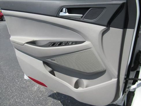 Used 2020 Hyundai Tucson Sport FWD image 17