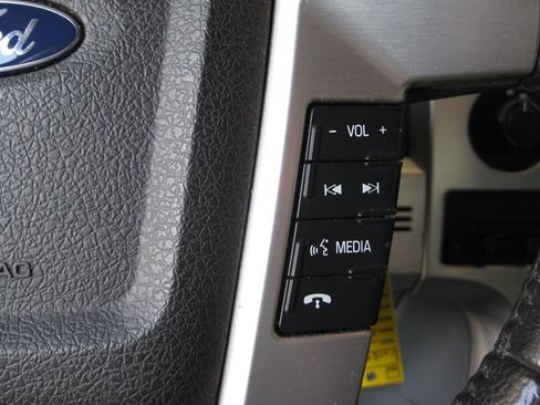 Used 2011 Ford F150 Platinum AWD/4WD image 16