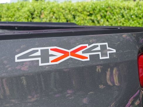 Used 2020 Chevrolet Silverado 1500 LT w/ All-Star Edition image 44