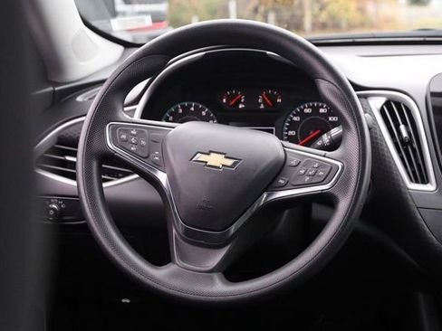 Used 2024 Chevrolet Malibu LT image 21