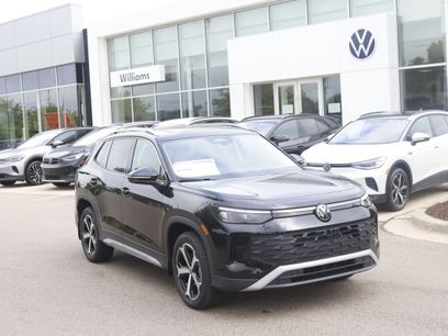 New 2025 Volkswagen Tiguan SE