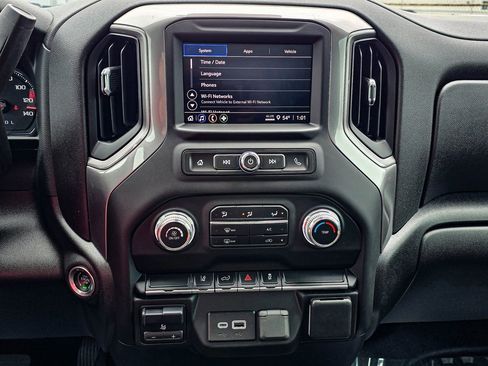 Used 2024 GMC Sierra 2500 Pro w/ Convenience Package image 25