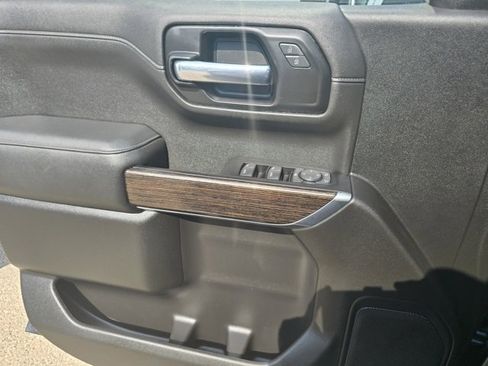 Used 2021 GMC Sierra 1500 Elevation w/ X31 Off-Road Package image 9