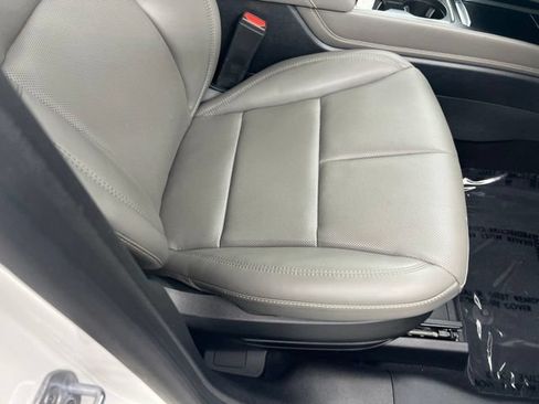 Used 2023 Lincoln Corsair AWD w/ Equipment Group 101A image 23