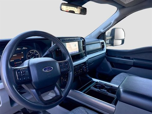Used 2023 Ford F350 XLT w/ FX4 Off-Road Package image 11