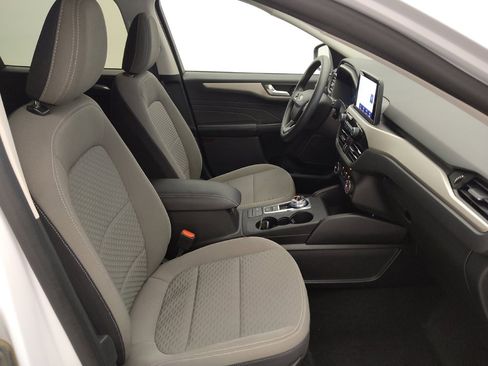 Used 2021 Ford Escape SE image 21