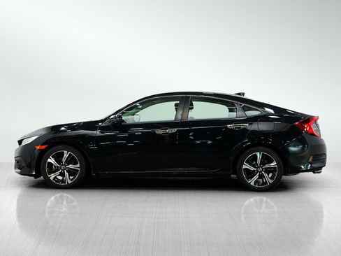 Used 2016 Honda Civic Touring image 2