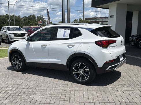 Used 2023 Buick Encore GX Select FWD image 3