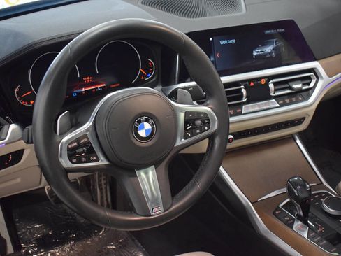 Used 2020 BMW 330i Sedan w/ M Sport Package image 36