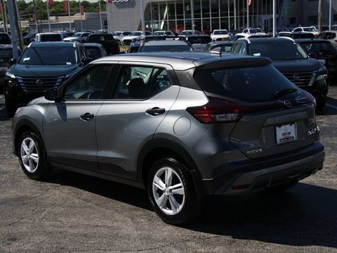 Certified 2025 Nissan Kicks Play S FWD image 3
