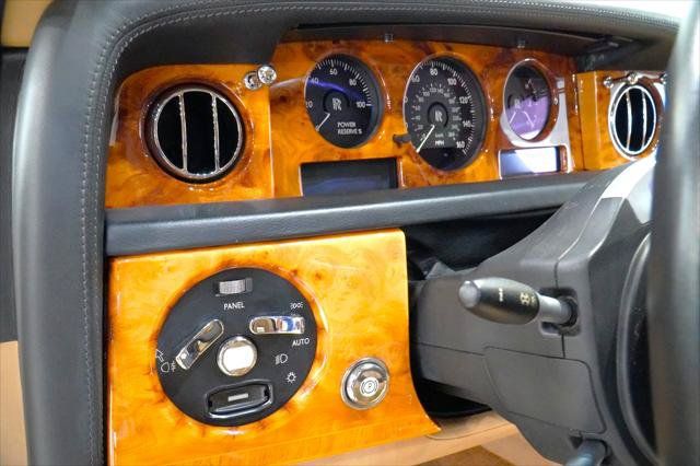 Used 2009 Rolls-Royce Phantom Sedan RWD image 24