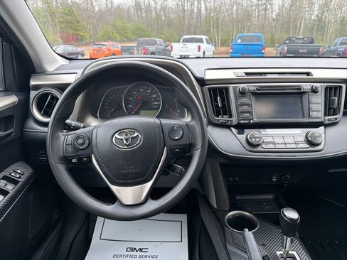 Used 2015 Toyota RAV4 XLE AWD/4WD image 17