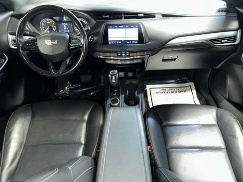 Used 2019 Cadillac XT4 Premium Luxury image 22