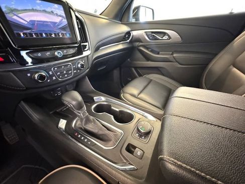Used 2023 Chevrolet Traverse Premier w/ LPO, Floor Liner Package AWD/4WD image 7