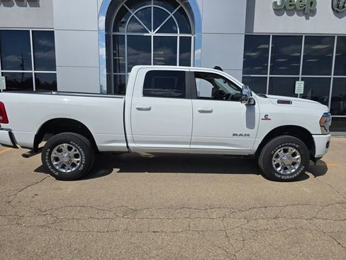 Used 2024 RAM 2500 Laramie AWD/4WD image 2
