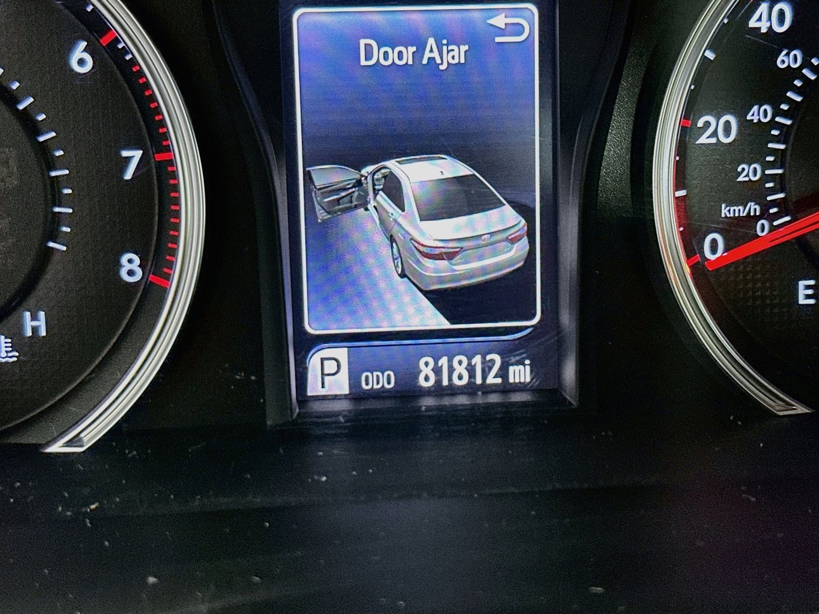 Used 2017 Toyota Camry SE w/ Protection Package (Q2) FWD image 13