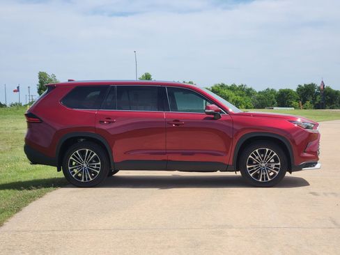 New 2026 Toyota Grand Highlander AWD Hybrid image 7