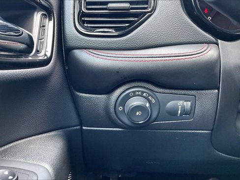 Used 2023 Dodge Durango GT AWD/4WD image 17