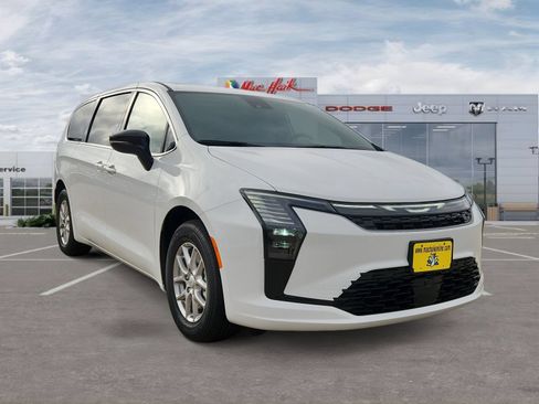 New 2027 Chrysler Pacifica Select FWD image 7