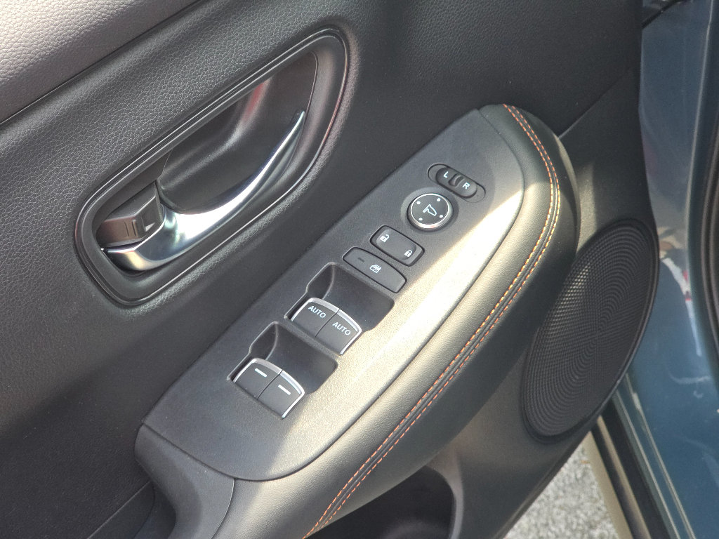 Used 2024 Honda HR-V Sport image 17