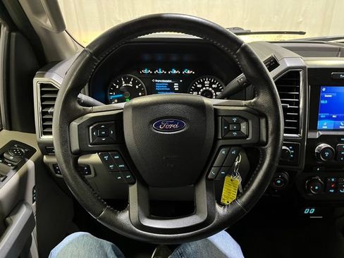 Used 2016 Ford F150 XLT w/ Equipment Group 302A Luxury AWD/4WD image 18