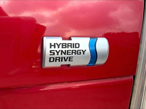 Used 2015 Toyota Prius Four FWD image 10
