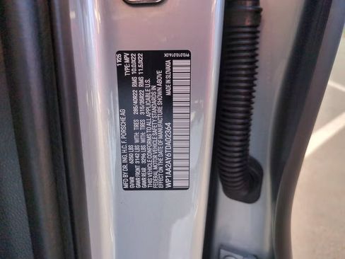 Certified 2026 Porsche Cayenne AWD/4WD image 26