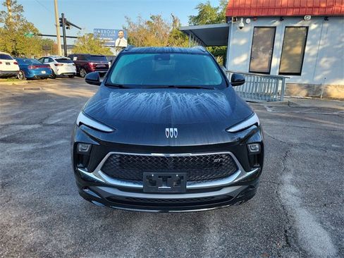 Used 2024 Buick Encore GX Sport Touring image 5