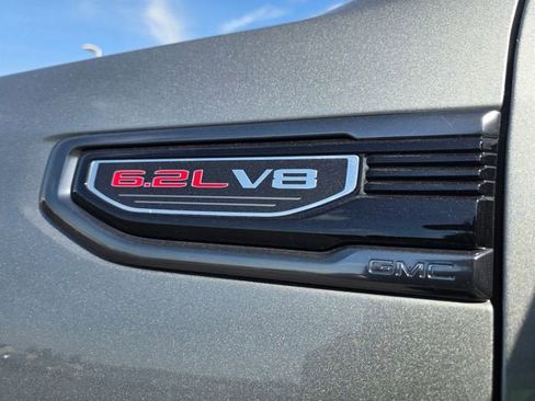 Used 2024 GMC Sierra 1500 AT4 w/ Technology Package AWD/4WD image 22