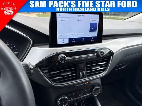 Used 2022 Ford Escape SE w/ SE Sport Appearance Package FWD image 8