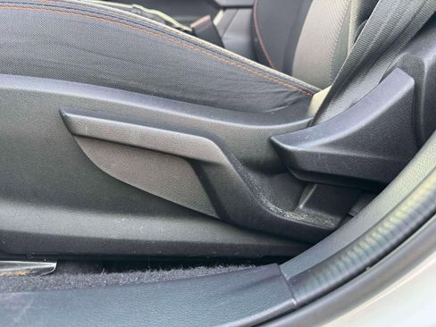 Used 2019 Subaru Crosstrek 2.0i Premium image 13