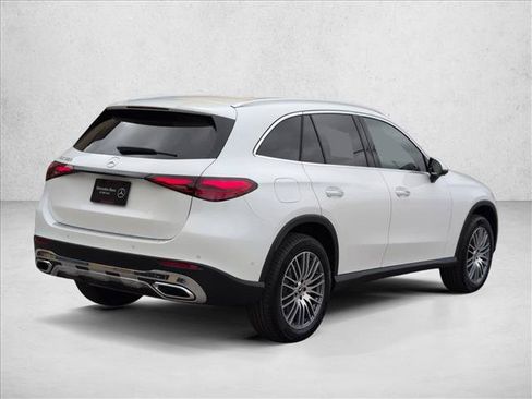 New 2026 Mercedes-Benz GLC 300 image 2
