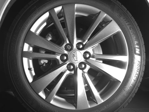 Used 2023 Cadillac XT6 Premium Luxury w/ Technology Package FWD image 9