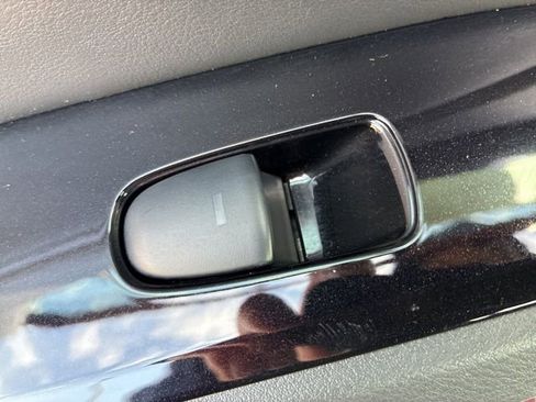 Used 2025 Nissan Altima 2.5 SL image 17