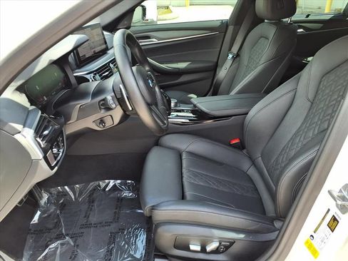 Used 2022 BMW 530i w/ M Sport Package RWD image 20
