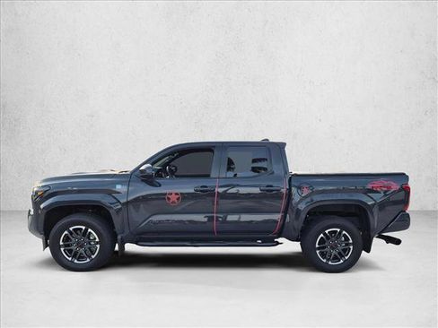 Certified 2024 Toyota Tacoma SR5 AWD/4WD image 5
