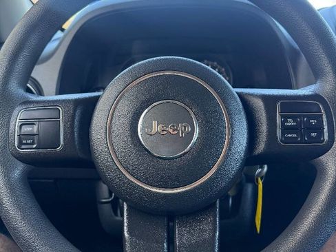 Used 2014 Jeep Patriot Sport image 16