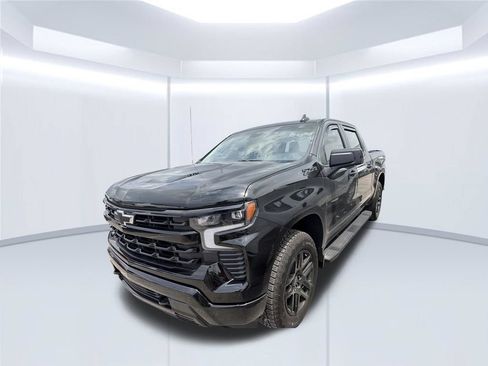 Used 2025 Chevrolet Silverado 1500 RST AWD/4WD image 4