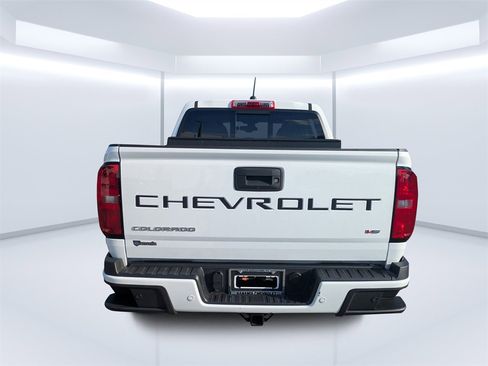 Used 2022 Chevrolet Colorado Z71 w/ Safety Package image 4